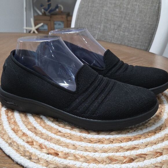 Skechers AirCooled Black Archfit Sneakers, Size 7.5 - Picture 1 of 10